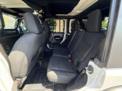 Used 2019 Jeep Wrangler Unlimited Sport AWD/4WD image 23
