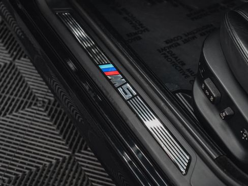 Used 2003 BMW M5 image 36