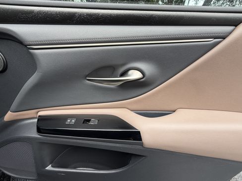 Used 2022 Lexus ES 350 w/ Premium Package FWD image 41