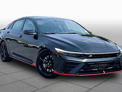 Used 2025 Hyundai Elantra N FWD image 2