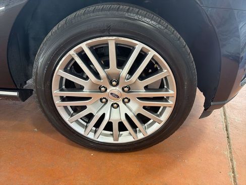 Used 2024 Ford Expedition Limited AWD/4WD image 10