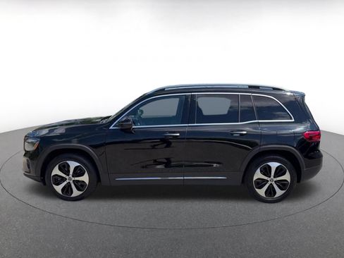 Used 2025 Mercedes-Benz GLB 250 image 8