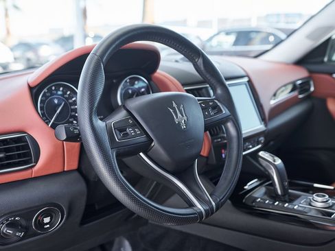 Used 2022 Maserati Levante GT image 20