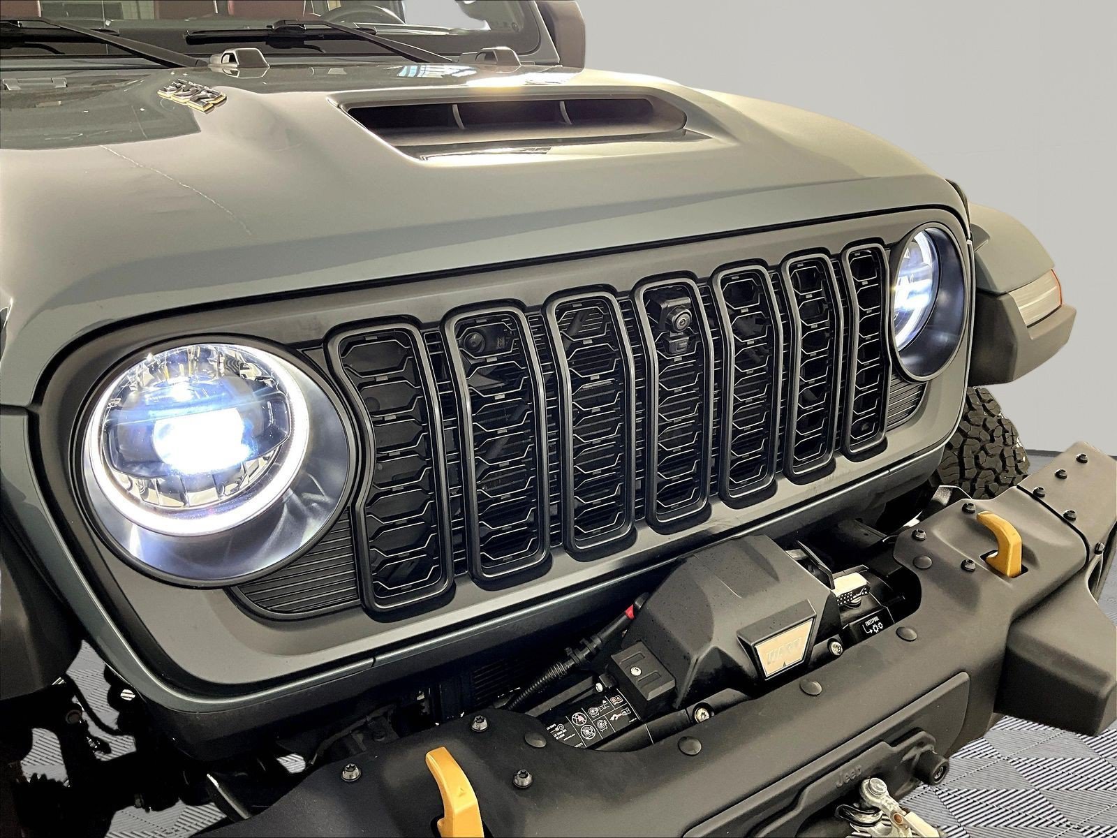 Used 2024 Jeep Wrangler Unlimited Rubicon 392 AWD/4WD image 30
