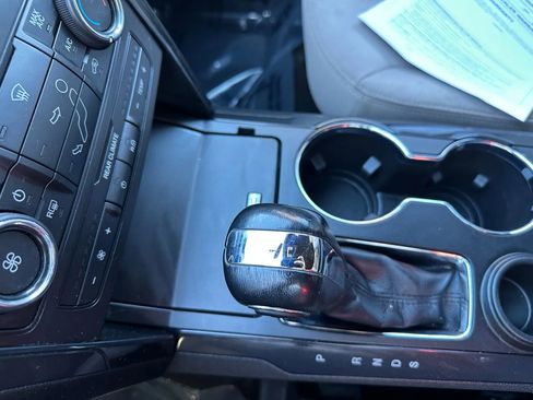 Used 2018 Ford Explorer FWD image 29