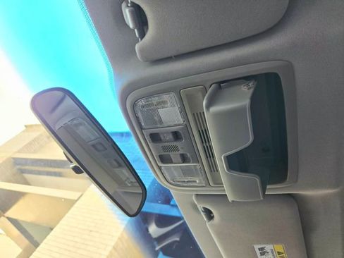 Used 2012 Honda Accord EX image 26