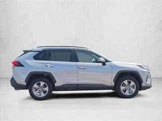 Used 2023 Toyota RAV4 XLE AWD/4WD video 4