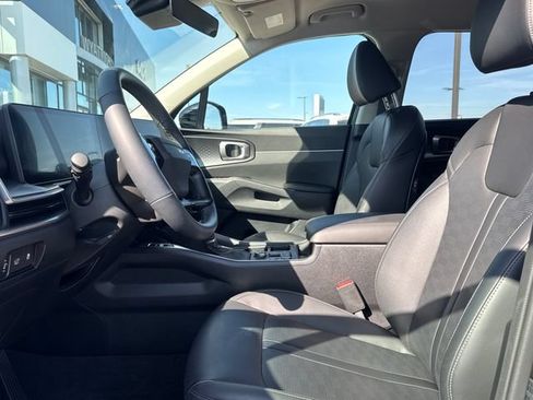 Certified 2026 Kia Sorento EX AWD/4WD image 13