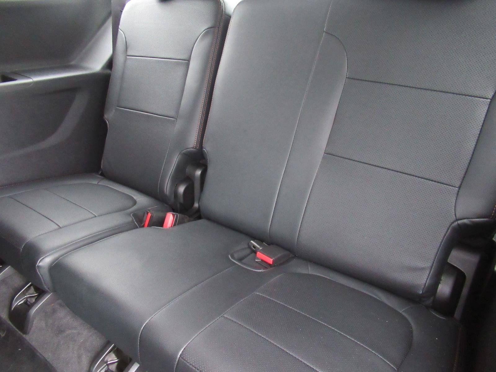 Used 2020 Chevrolet Traverse LT FWD image 41