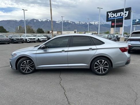 Used 2026 Volkswagen Jetta Sport image 7