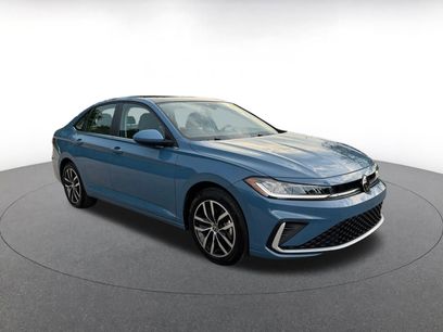 Used 2025 Volkswagen Jetta SE