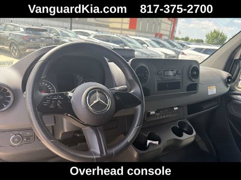 Used 2025 Mercedes-Benz Sprinter 2500 image 13