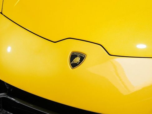 Used 2018 Lamborghini Huracan Performante image 49