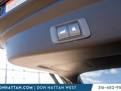 Used 2022 Mitsubishi Outlander SEL image 33