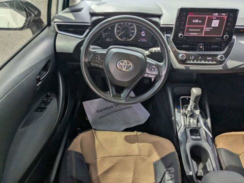 Used 2022 Toyota Corolla LE FWD image 13