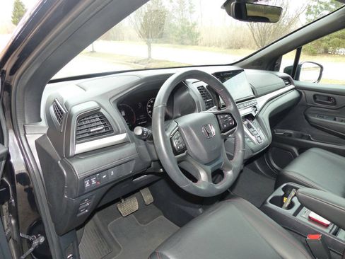 Used 2025 Honda Odyssey Sport-L image 20