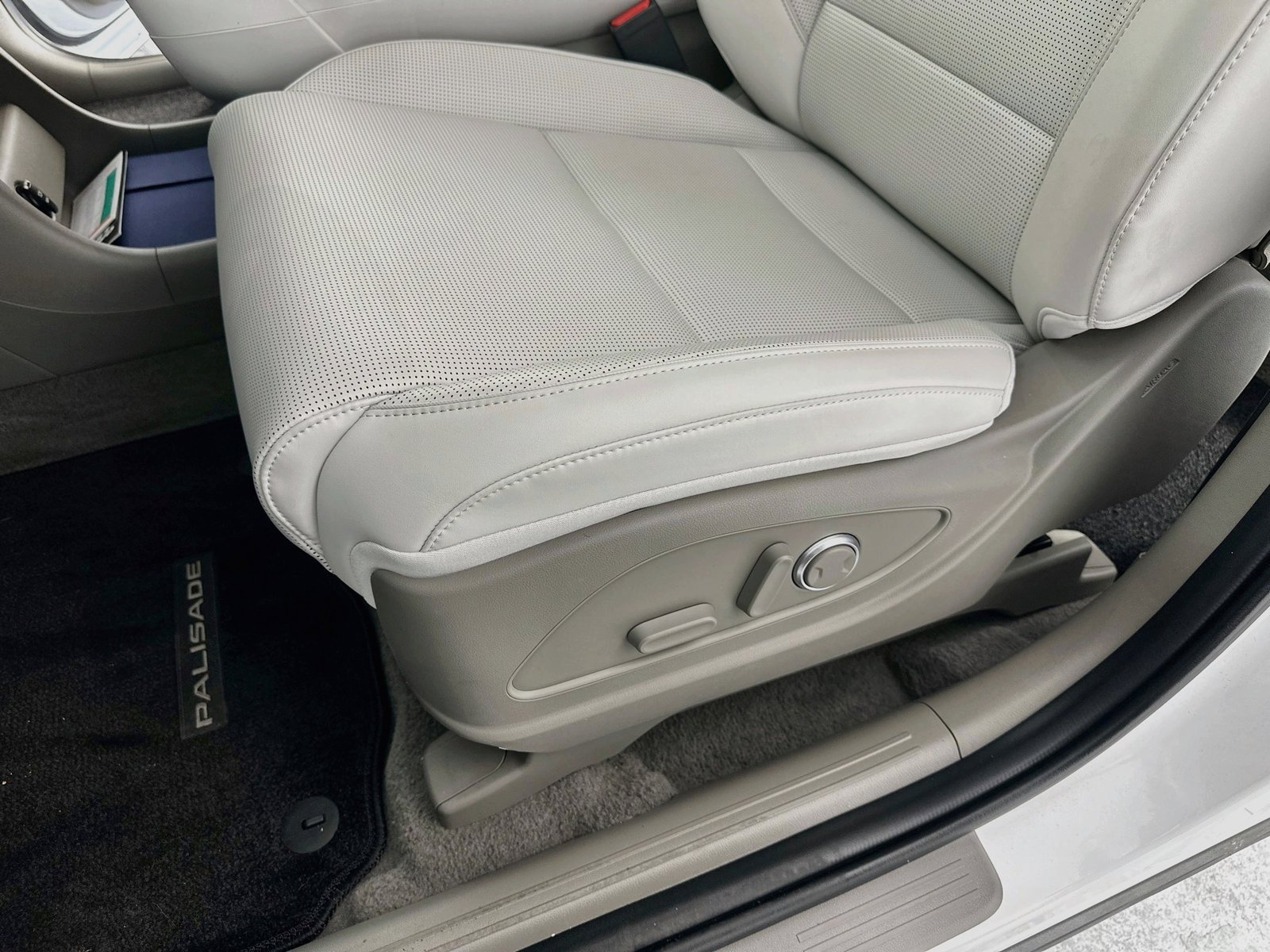 Certified 2026 Hyundai Palisade SEL AWD/4WD image 27