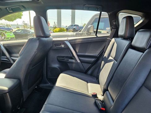 Used 2017 Toyota RAV4 SE w/ Power Extra Value Package image 19