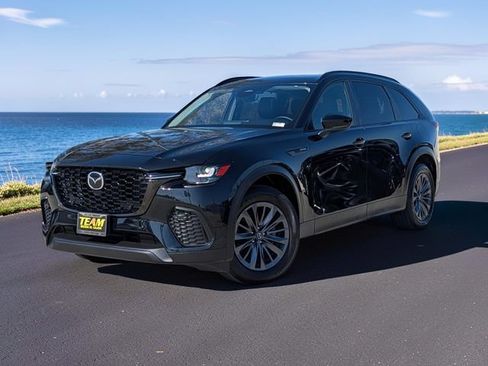 Certified 2025 MAZDA CX-70 3.3 Turbo w/ Preferred Package AWD/4WD image 3