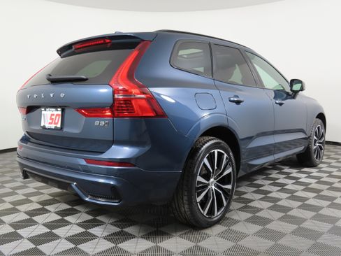 Used 2024 Volvo XC60 B5 Plus image 39