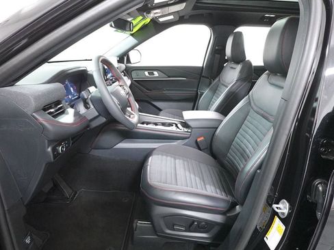 Used 2026 Ford Explorer ST-Line w/ ST-Line Street Pack image 9