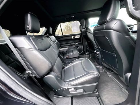 Used 2020 Ford Explorer ST image 23