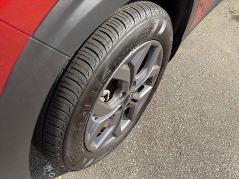 Used 2024 Kia Seltos S image 16