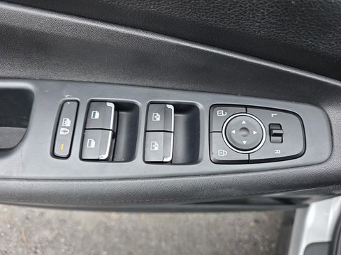 Used 2022 Hyundai Santa Fe SEL image 12