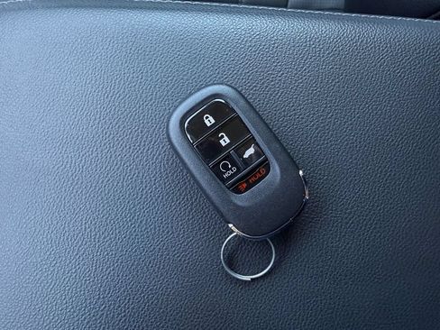 Used 2025 Honda CR-V EX-L image 31