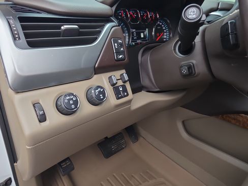 Used 2019 Chevrolet Tahoe Premier image 20