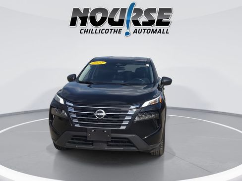 Used 2024 Nissan Rogue S FWD image 3