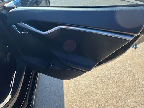 Used 2013 Tesla Model S Performance image 21