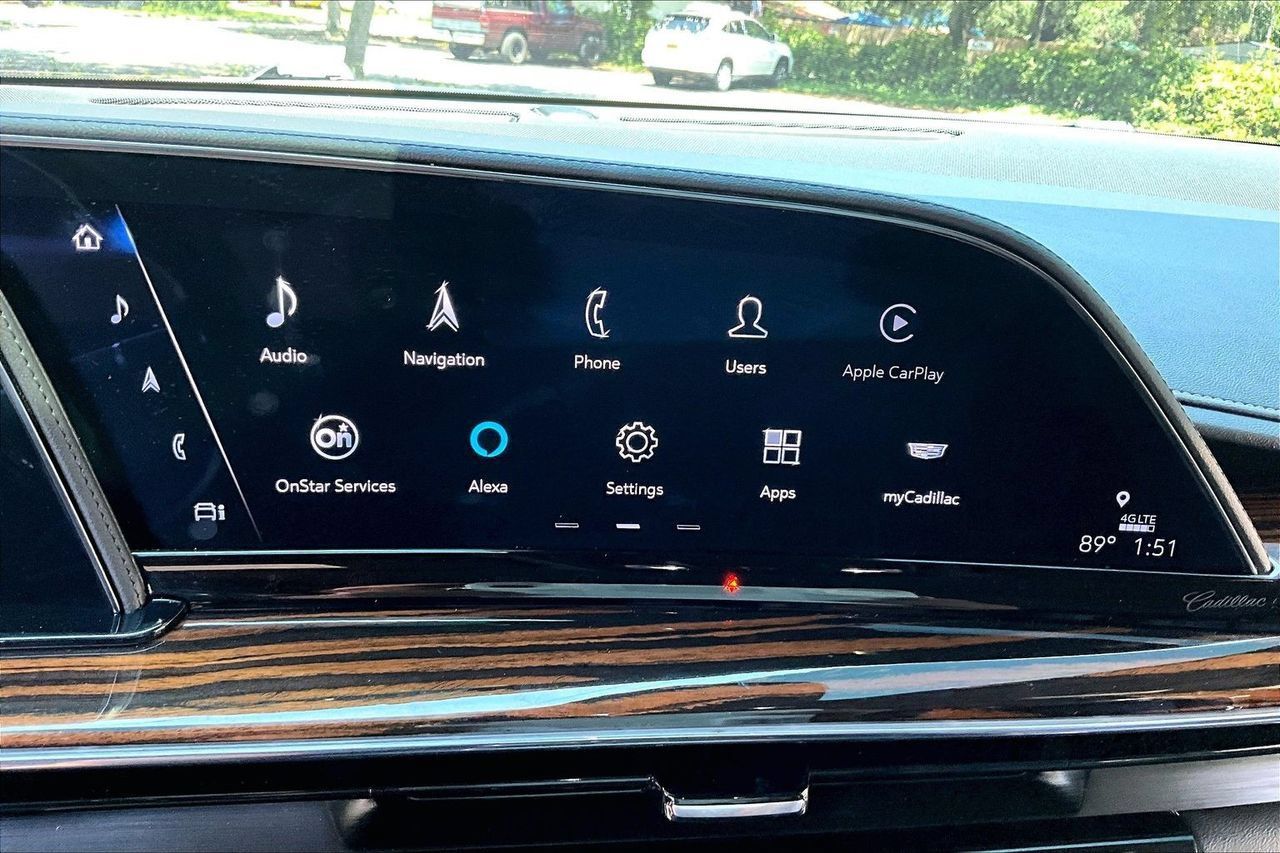 Used 2022 Cadillac Escalade Luxury RWD image 24