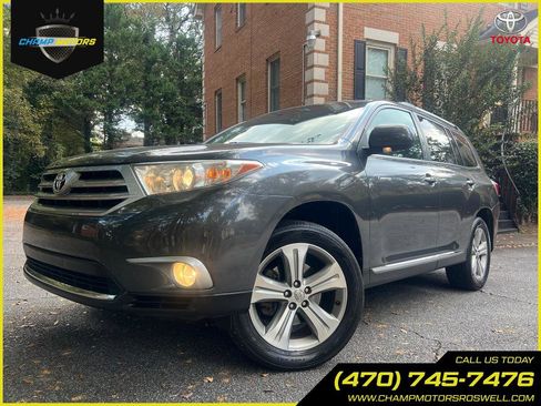 Used 2013 Toyota Highlander Limited image 1