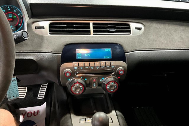 Used 2015 Chevrolet Camaro Z/28 RWD image 13