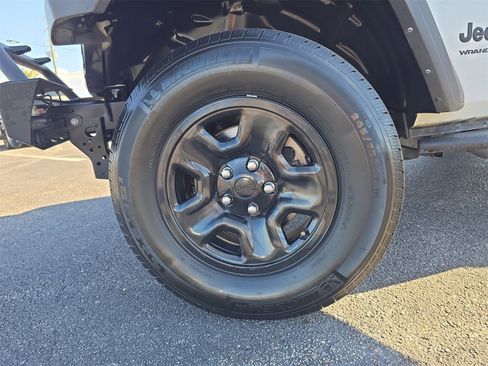 Used 2021 Jeep Wrangler Sport image 26