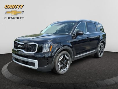 Used 2024 Kia Telluride EX w/ EX Captain's Chair Package