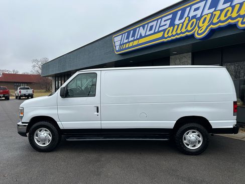 Used 2011 Ford E-250 and Econoline 250 w/ PWR Group image 4