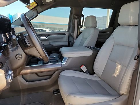 Used 2024 GMC Sierra 1500 SLT image 19