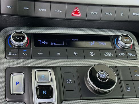 Used 2025 Hyundai Palisade SEL image 24