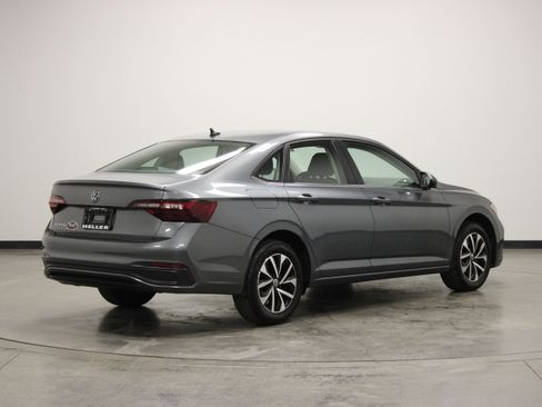 Used 2024 Volkswagen Jetta S FWD image 8