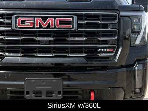 Used 2024 GMC Sierra 2500 AT4 w/ AT4 Preferred Package AWD/4WD image 4