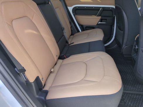 New 2026 Land Rover Defender 110 V8 AWD/4WD image 17