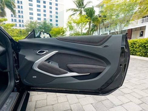 Used 2018 Chevrolet Camaro ZL1 RWD image 72
