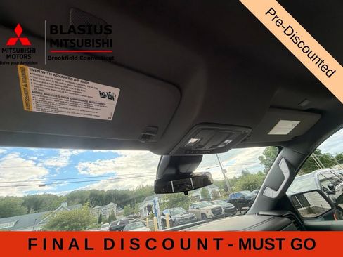 Used 2025 Chevrolet Silverado 1500 RST AWD/4WD image 35