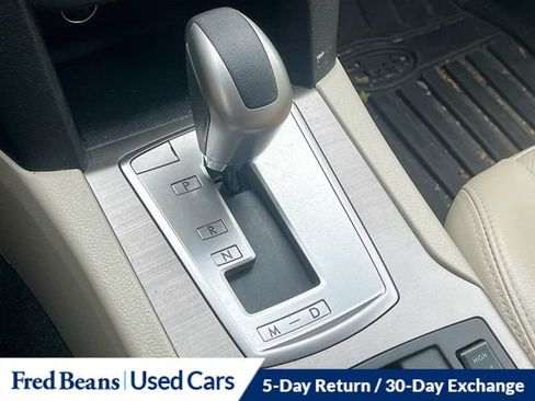 Used 2012 Subaru Outback 2.5i Limited w/ Moonroof Pkg AWD/4WD image 23