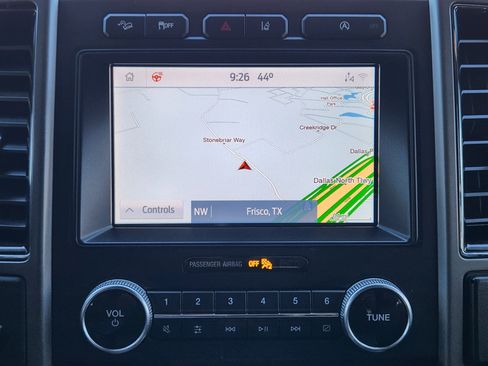 Used 2021 Ford Expedition Max XLT image 17