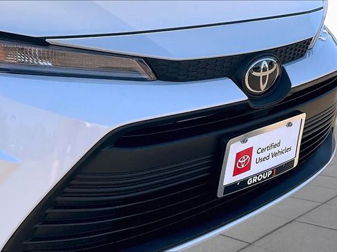 Certified 2025 Toyota Corolla LE FWD image 29
