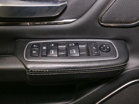 Used 2020 RAM 1500 Sport w/ Leather & Sound Group image 48