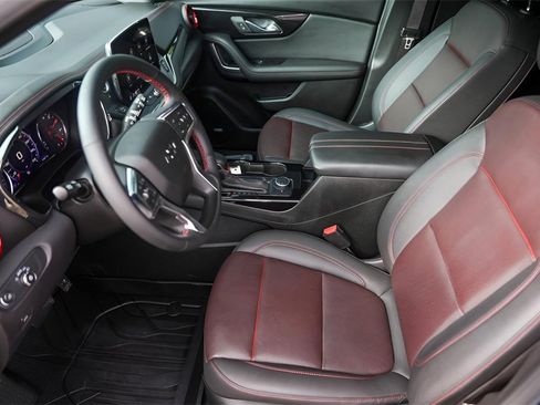 Used 2023 Chevrolet Blazer RS image 8